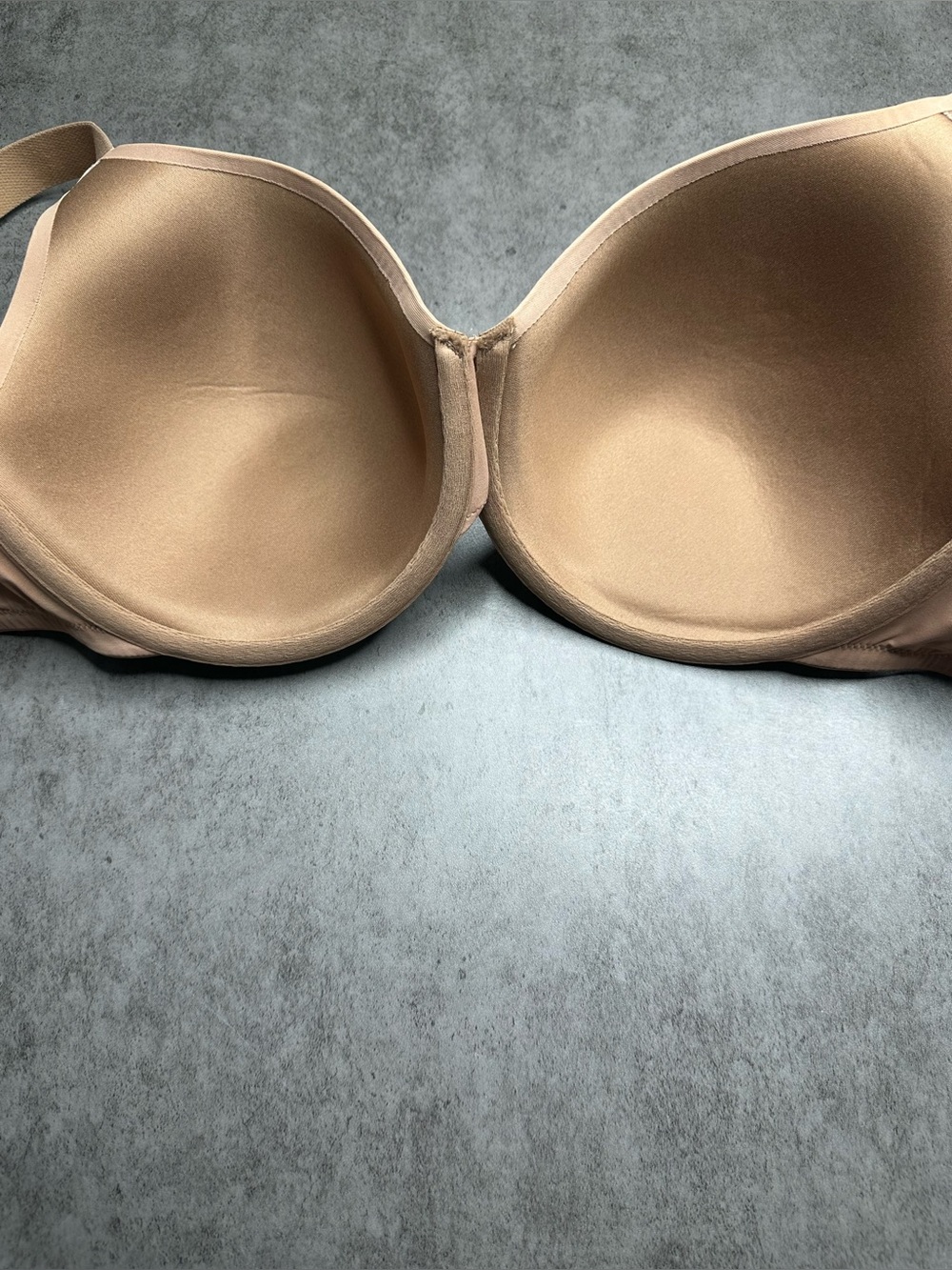 SKIMS Fits Everybody T-Shirt Bra 36DD Nude/Bare New Without Tags - Picture 4 of 5